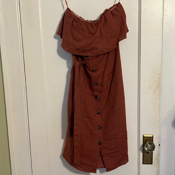 Vici linen button front strapless midi dress - Picture 4 of 9